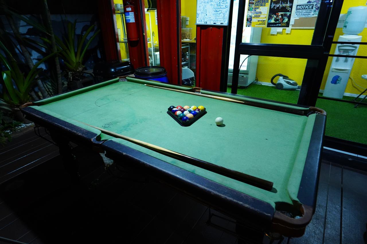 At Box Hostel Csiangmaj Kültér fotó